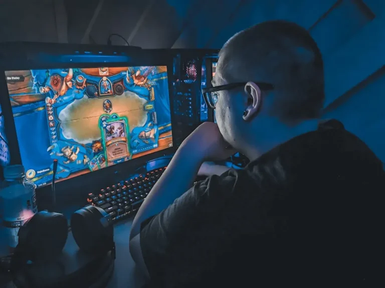 Hearthstone Decks Explained: Health Search Intent, Claims, and Safer Research Tips