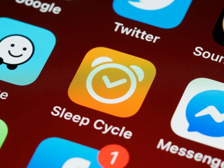 How Sleep, Hydration, and Food Affect Recovery